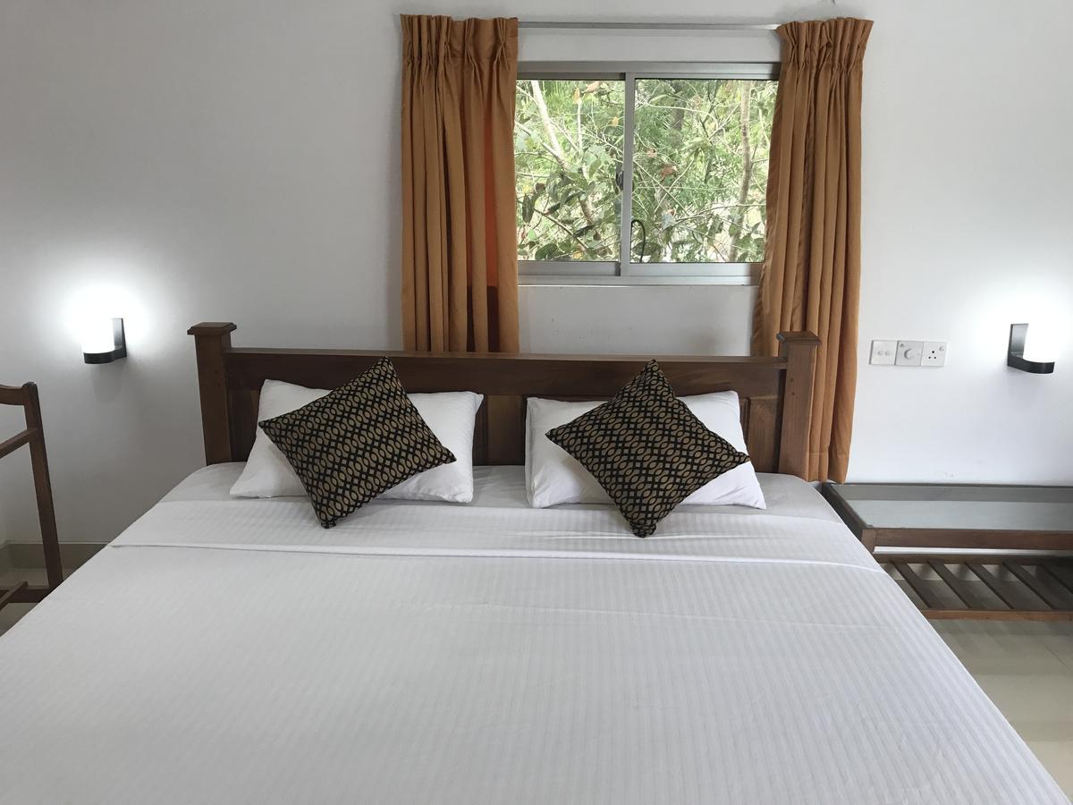 Deshani Holiday Inn 담불라 외부 사진