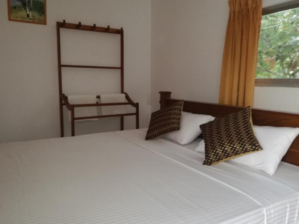 Deshani Holiday Inn 담불라 외부 사진