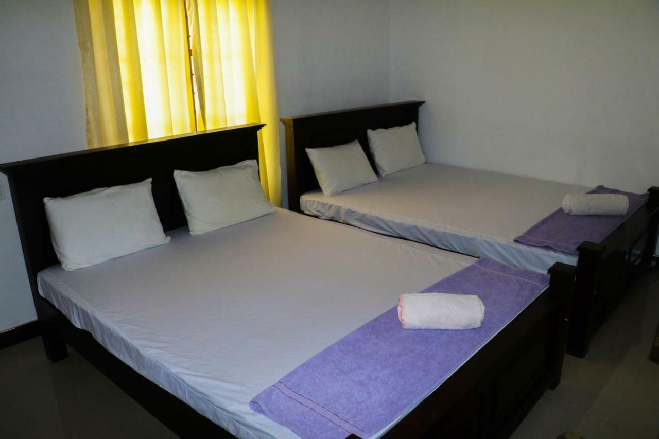 Deshani Holiday Inn 담불라 외부 사진