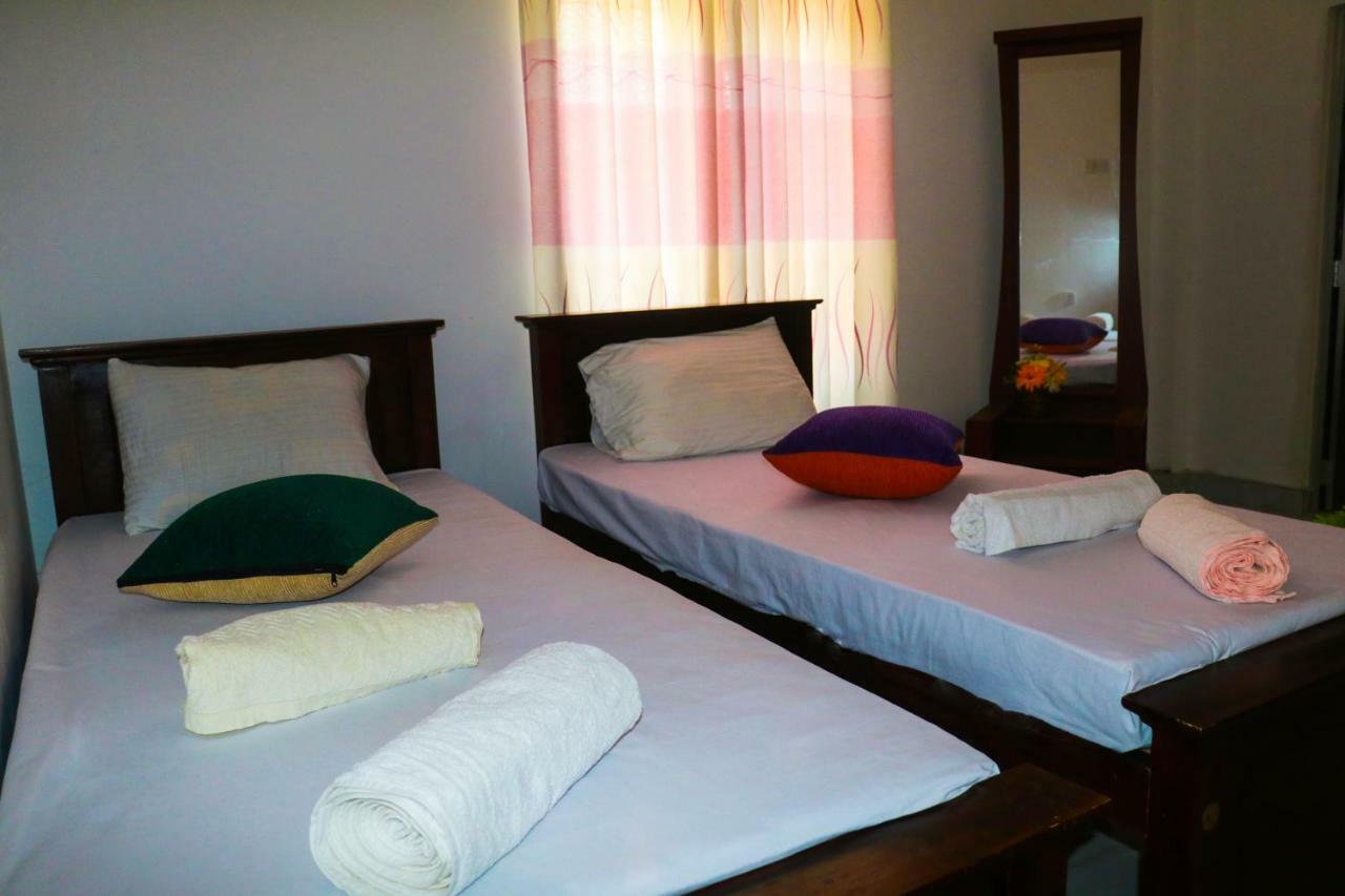 Deshani Holiday Inn 담불라 외부 사진